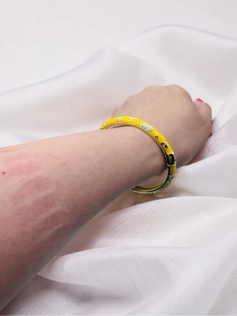 Yellow Floral Enamel Bangle Bracelet Gold Tone Vintage Style Statement Jewelry
